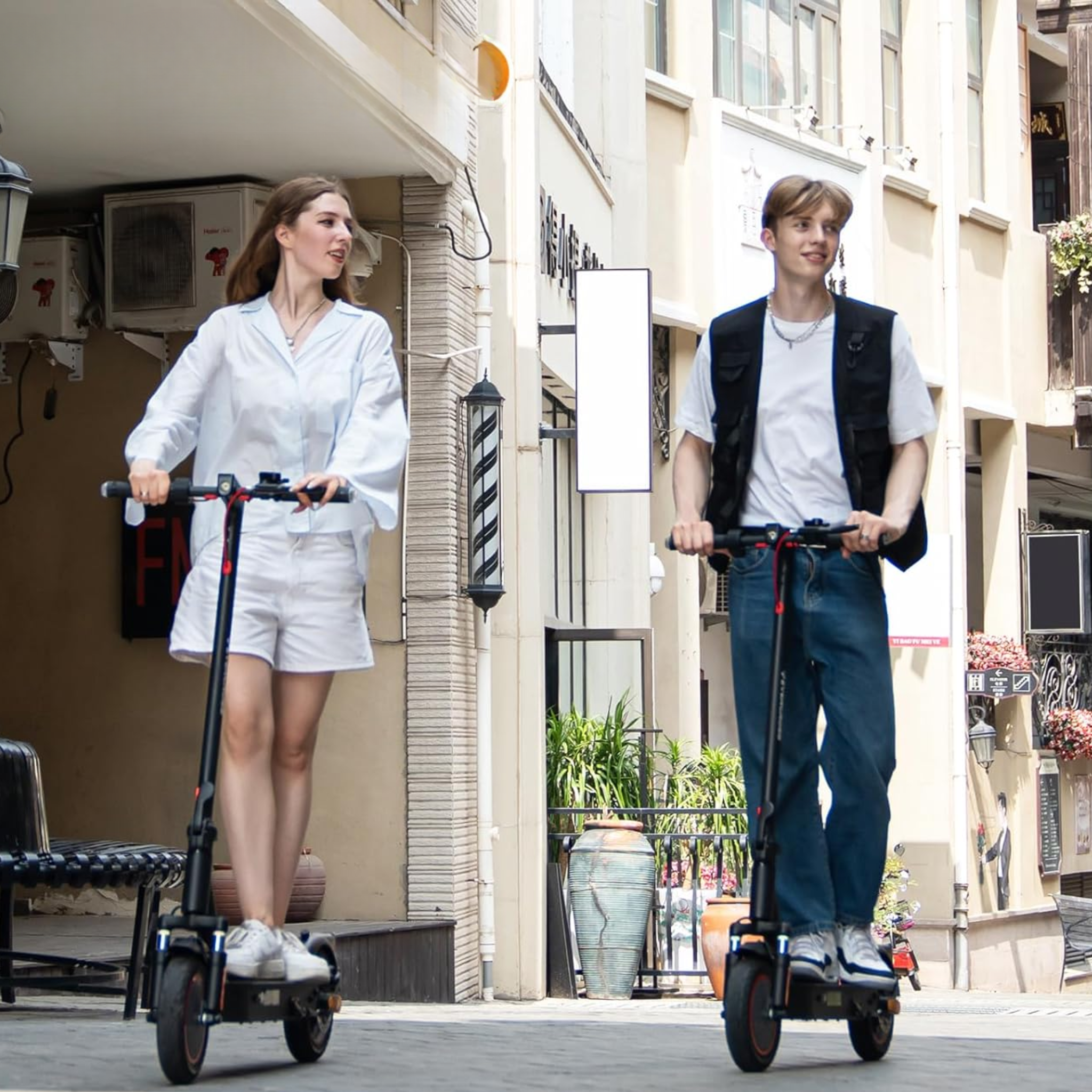 Trottinette Électrique EVERCROSS EV10K Pro Adultes, Pliable, 10 pouces, Application Mobile, 25 km/h, Batterie 410Wh, Suspension Double & Écran LED – Noir