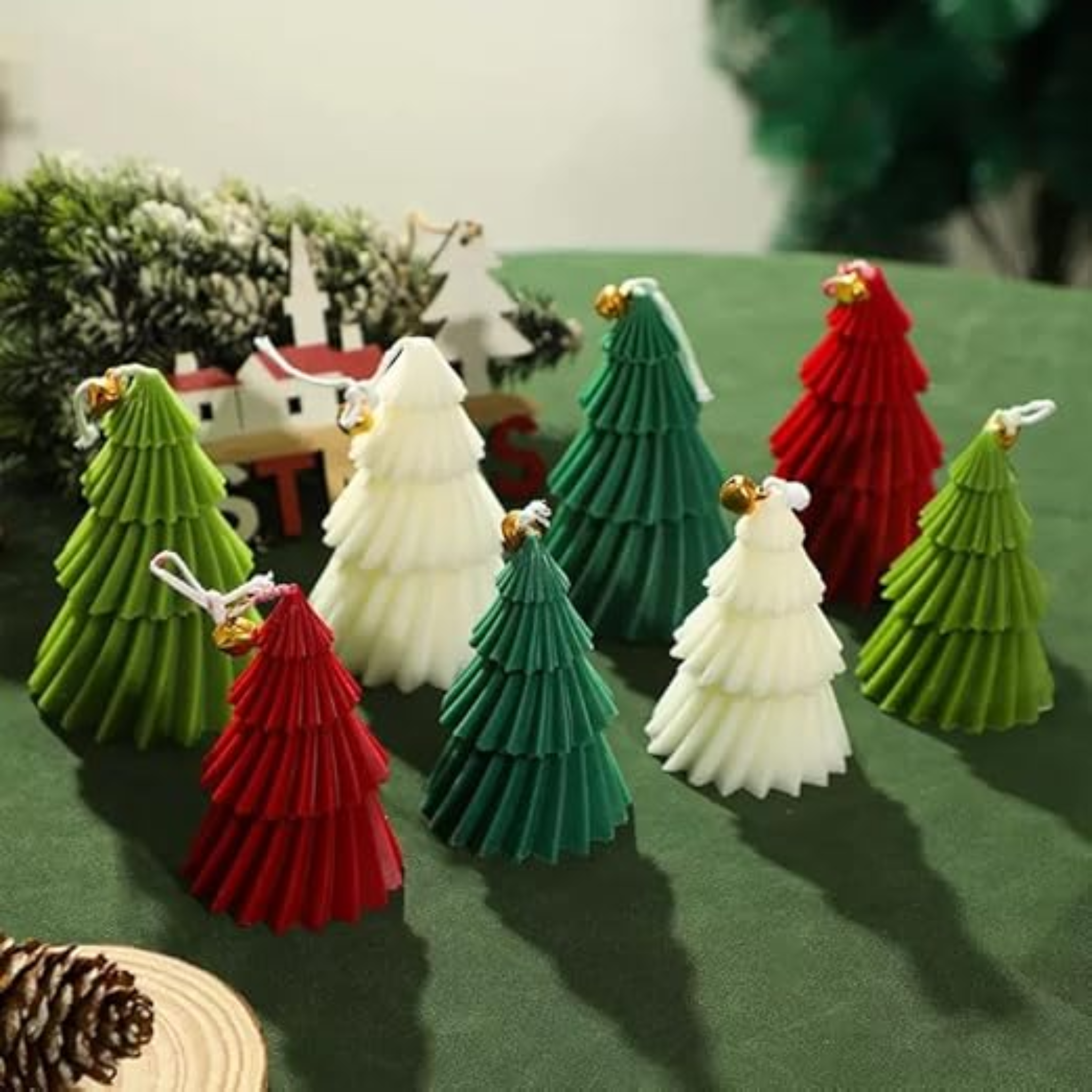 Lot de 3 Bougies Parfumées de Noël pour Femmes, Design Père Noël & Sapin, Cire Durable, Parfum Cèdre & Vanille, Coffret Cadeau Décoratif